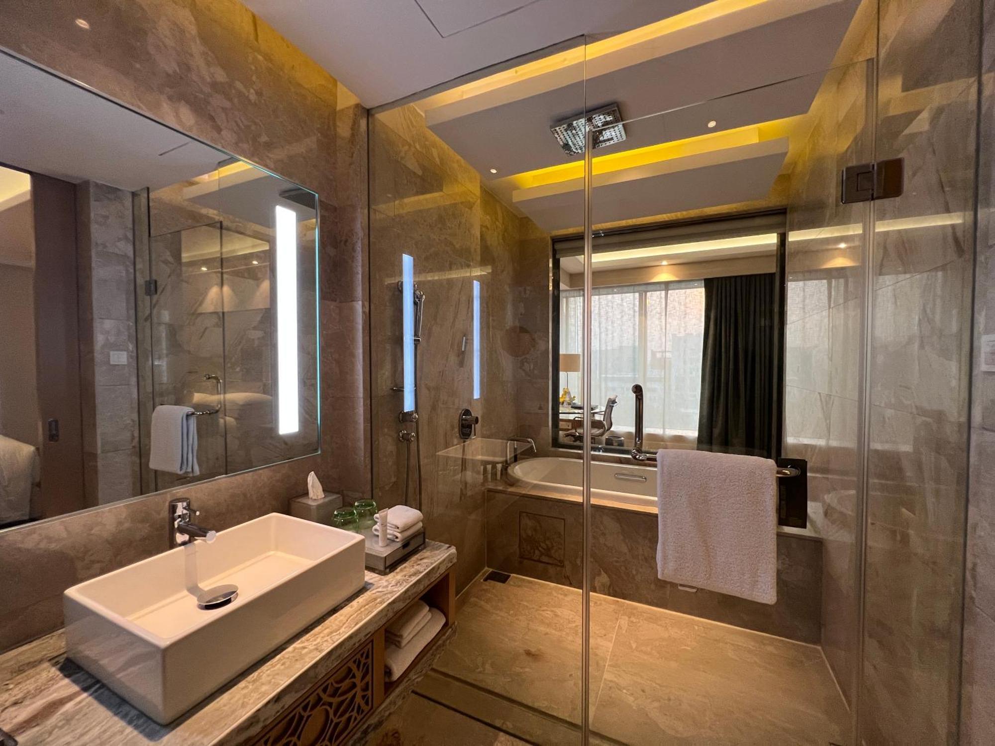 Renaissance Dhaka Gulshan Hotel المظهر الخارجي الصورة